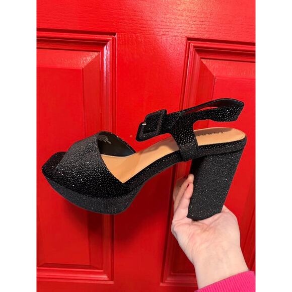 Torrid 13WW 13 Wide Width Sexy Ankle Strap Platform 4.5" Heel Open Toe Shoes New - Picture 2 of 6